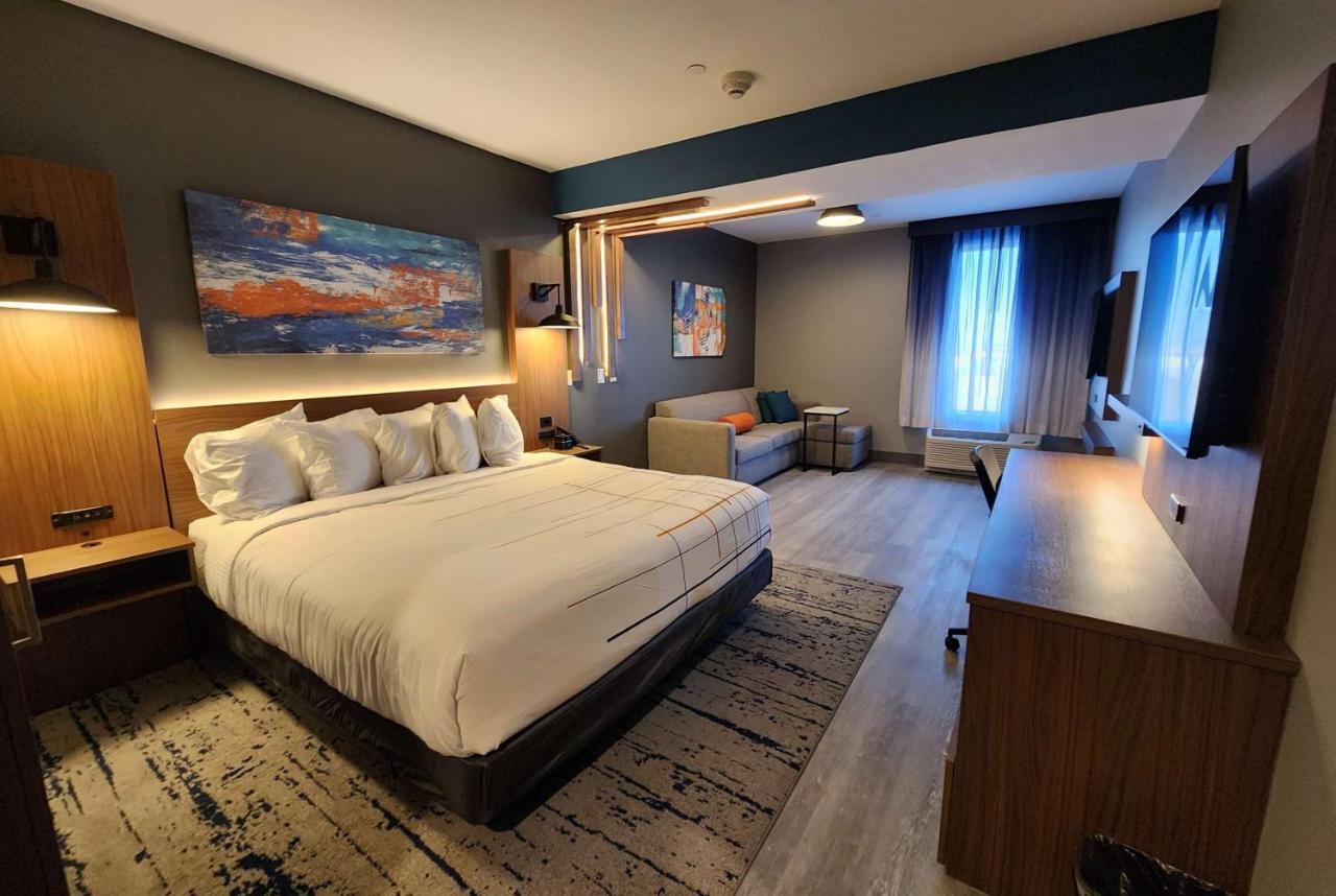 La Quinta Inn & Suites By Wyndham Del Rio Dış mekan fotoğraf