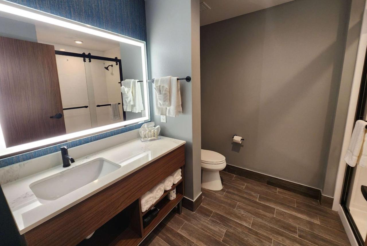 La Quinta Inn & Suites By Wyndham Del Rio Dış mekan fotoğraf