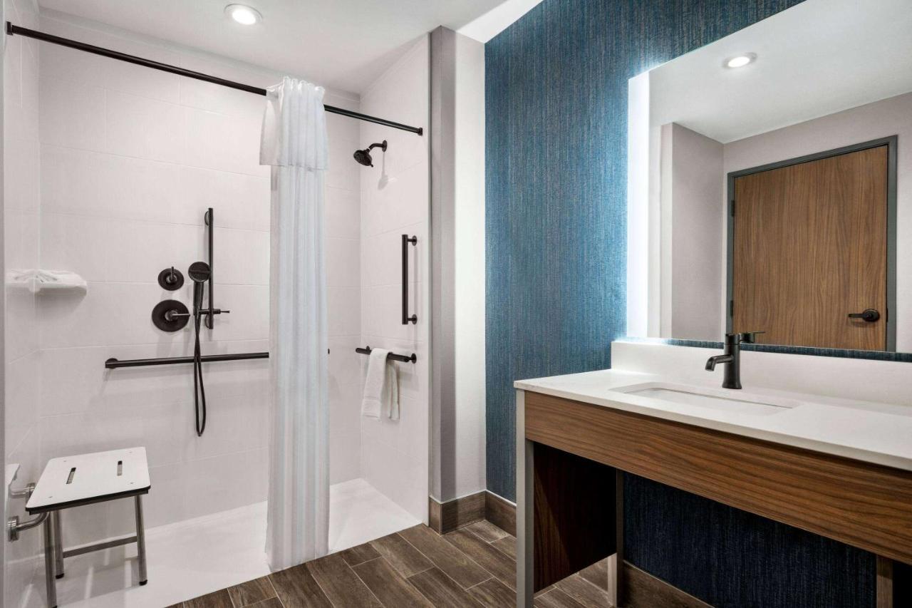 La Quinta Inn & Suites By Wyndham Del Rio Dış mekan fotoğraf