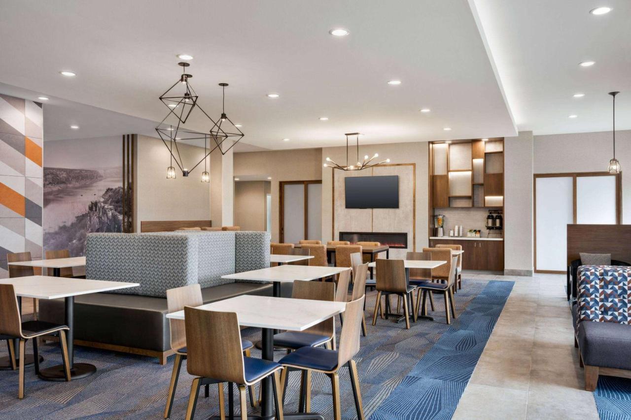 La Quinta Inn & Suites By Wyndham Del Rio Dış mekan fotoğraf
