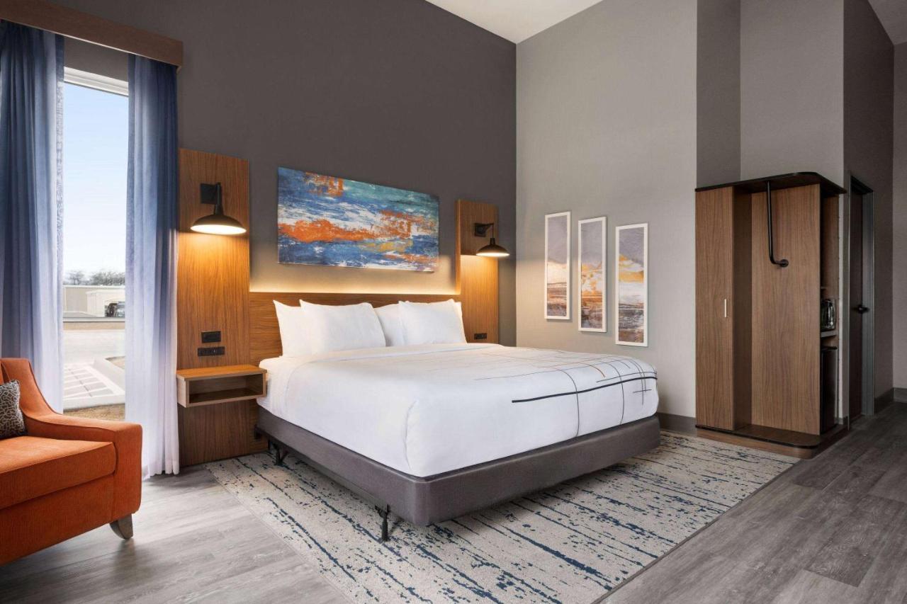 La Quinta Inn & Suites By Wyndham Del Rio Dış mekan fotoğraf