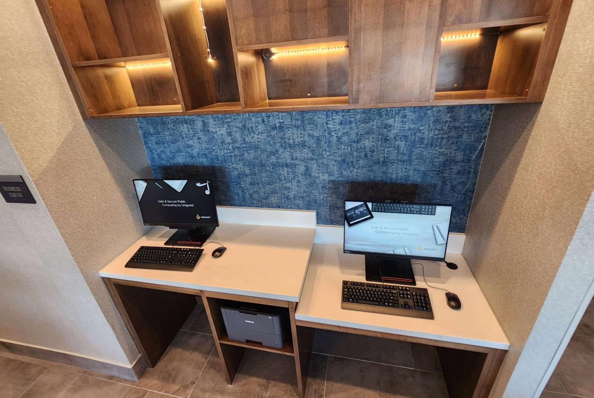 La Quinta Inn & Suites By Wyndham Del Rio Dış mekan fotoğraf